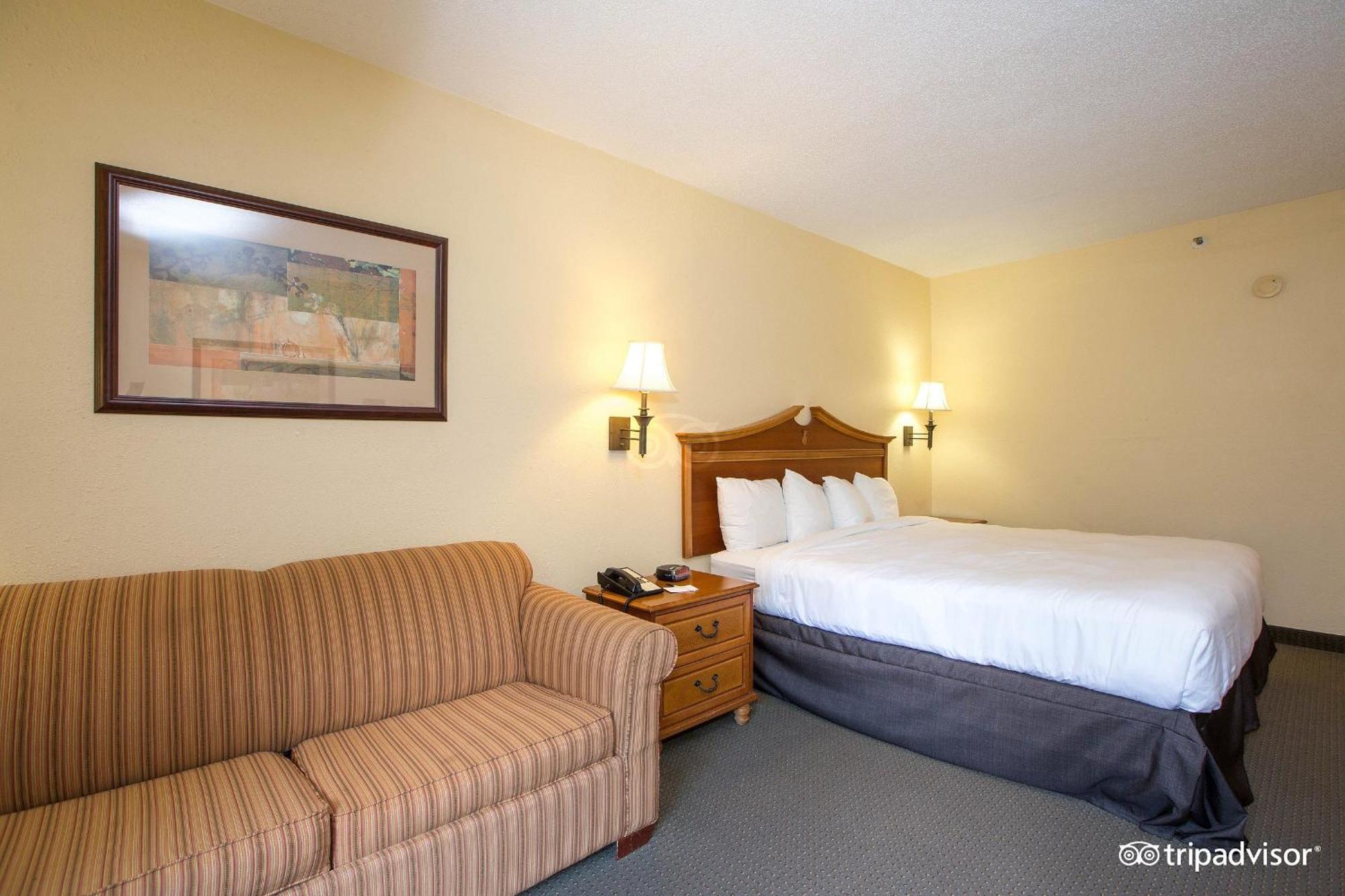 Country Inn & Suites By Radisson, Williamsburg East Busch Gardens , Va Екстер'єр фото