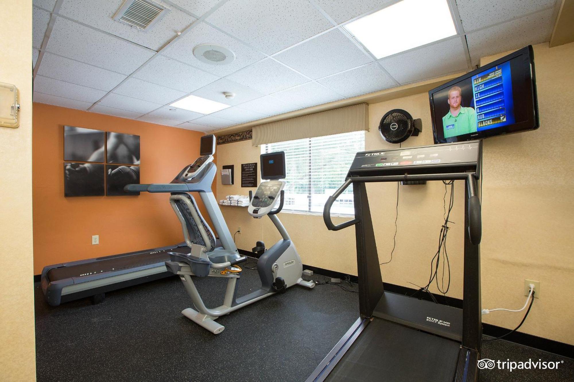 Country Inn & Suites By Radisson, Williamsburg East Busch Gardens , Va Екстер'єр фото